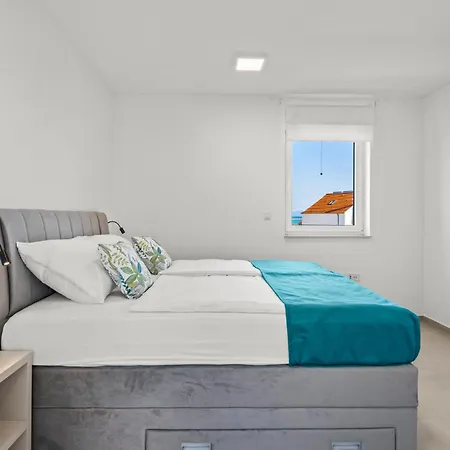 Hébergement de vacances 11 Bedroom Amazing In *