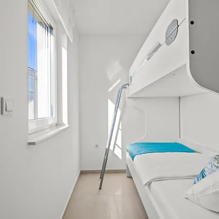 11 Bedroom Amazing In בית נופש