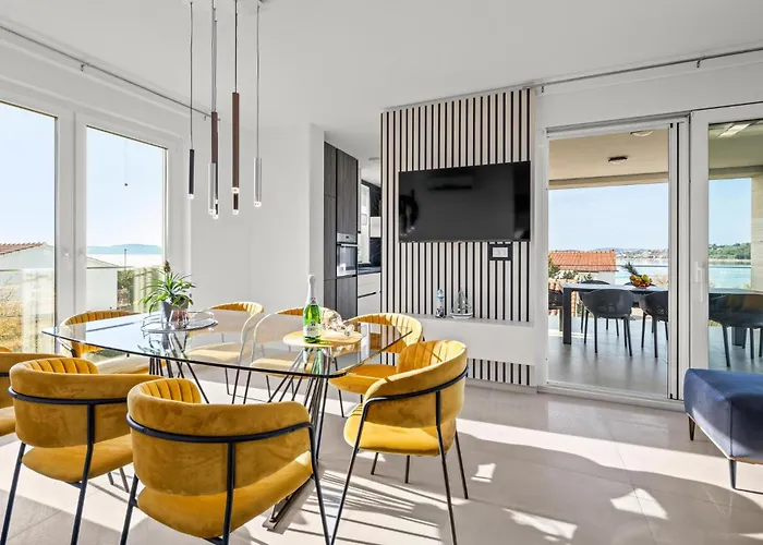 11 Bedroom Amazing In