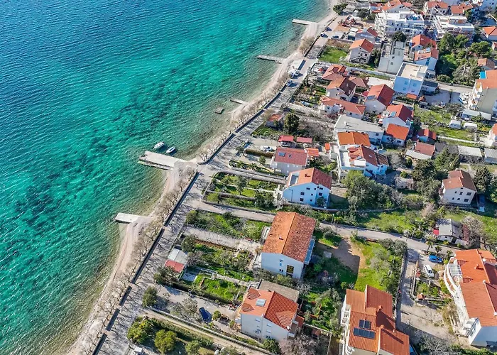 Vikendica 11 Bedroom Amazing In Srima